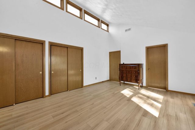 8292 Breckenridge Way, Columbus, OH 43235