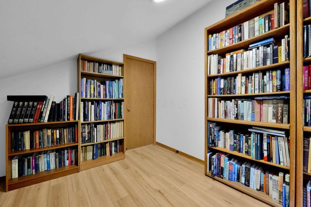 8292 Breckenridge Way, Columbus, OH 43235