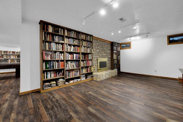 8292 Breckenridge Way, Columbus, OH 43235