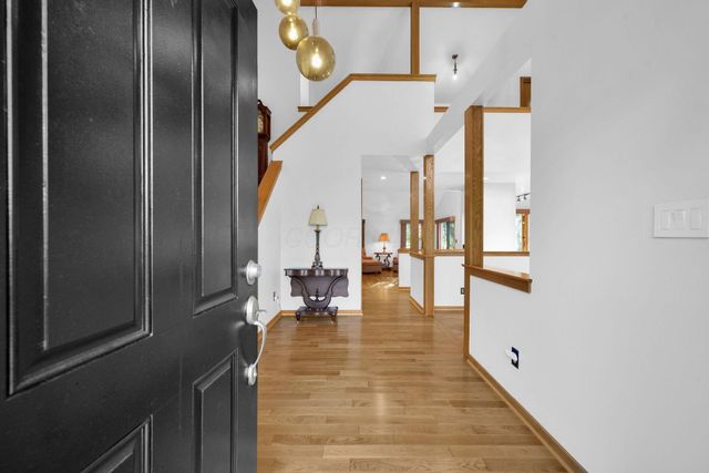 8292 Breckenridge Way, Columbus, OH 43235