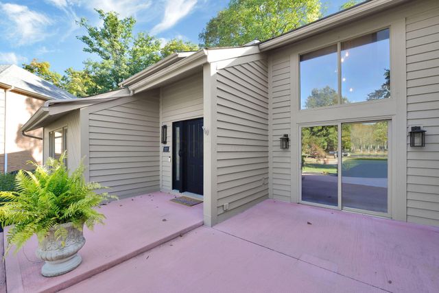 8292 Breckenridge Way, Columbus, OH 43235