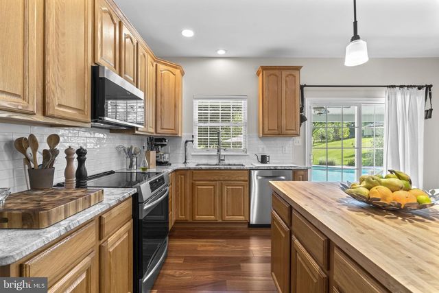 6409 CANDLEWICKE CT, Sykesville, MD 21784