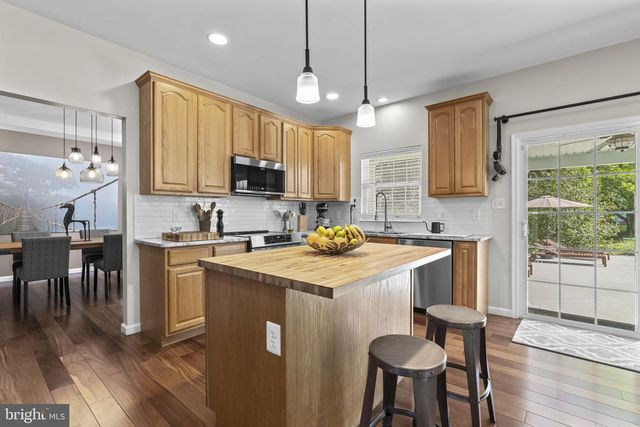 6409 CANDLEWICKE CT, Sykesville, MD 21784