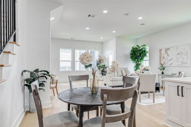 407 Grove Street B, Houston, TX 77020