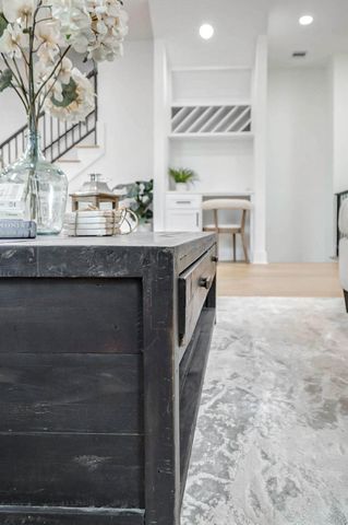 407 Grove Street B, Houston, TX 77020