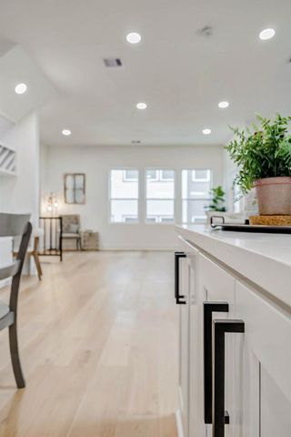 407 Grove Street B, Houston, TX 77020