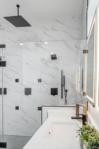 407 Grove Street B, Houston, TX 77020