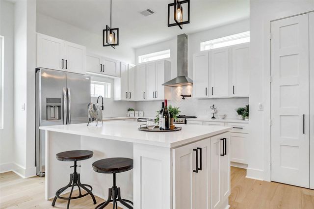 407 Grove Street B, Houston, TX 77020