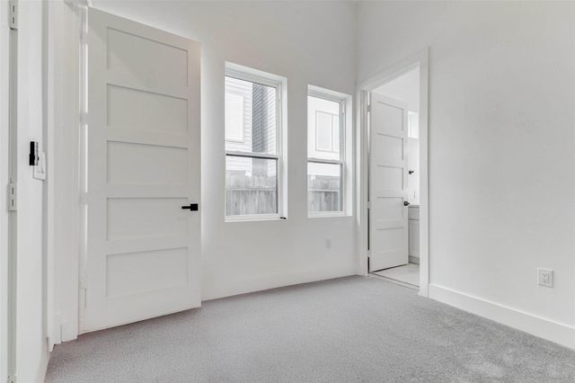 407 Grove Street B, Houston, TX 77020