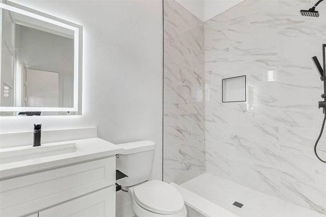 407 Grove Street B, Houston, TX 77020