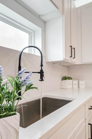 407 Grove Street B, Houston, TX 77020