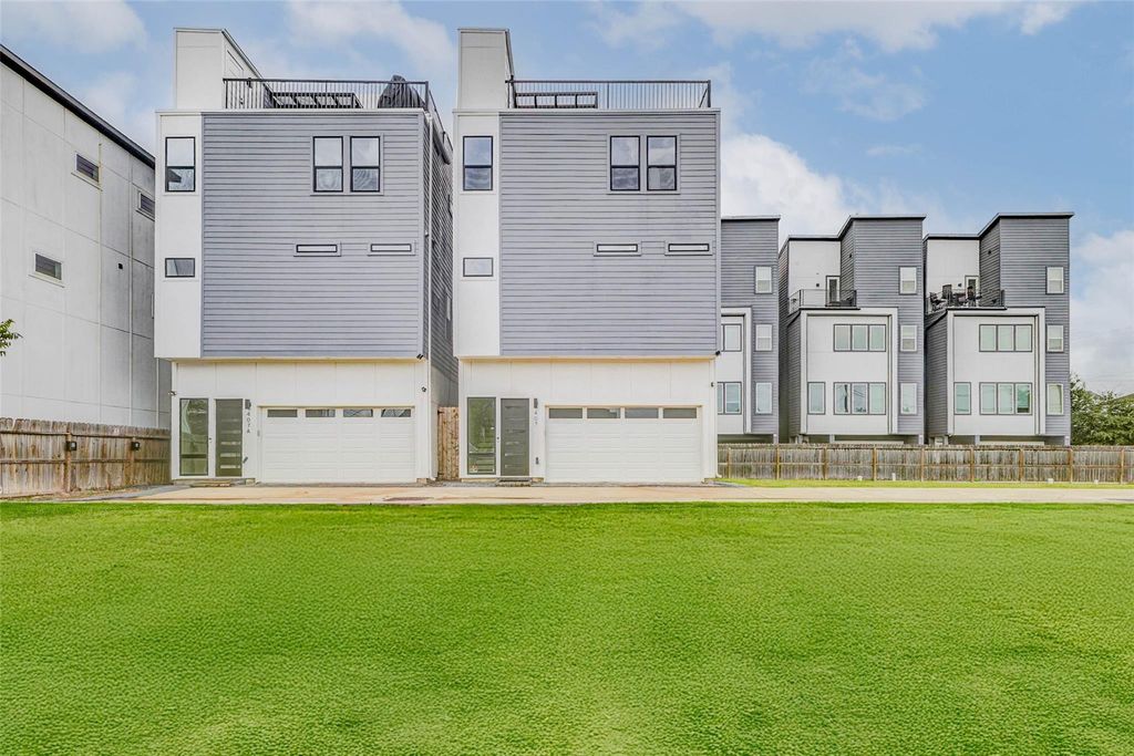 407 Grove Street B, Houston, TX 77020