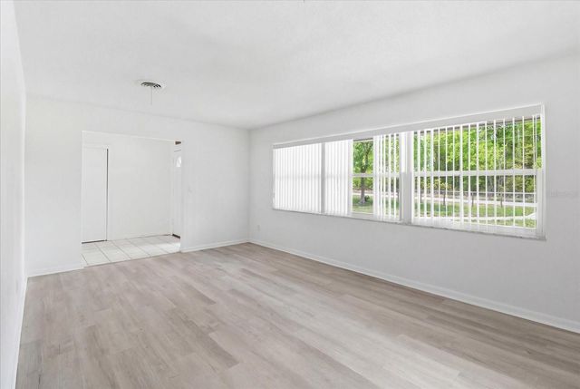 24576 NW FALCON AVENUE, Dunnellon, FL 34431