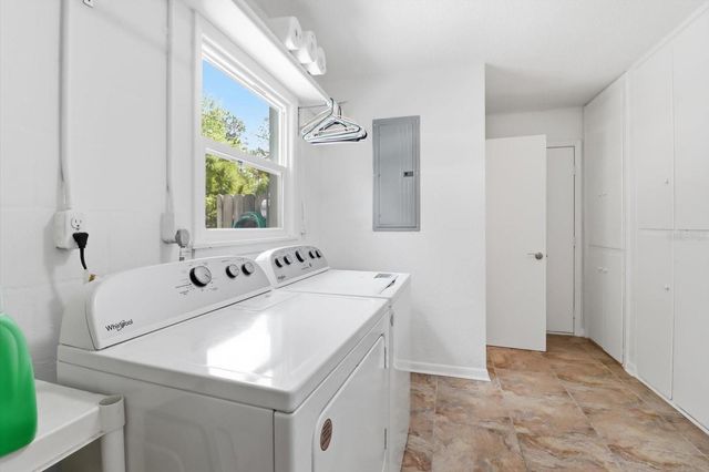 24576 NW FALCON AVENUE, Dunnellon, FL 34431