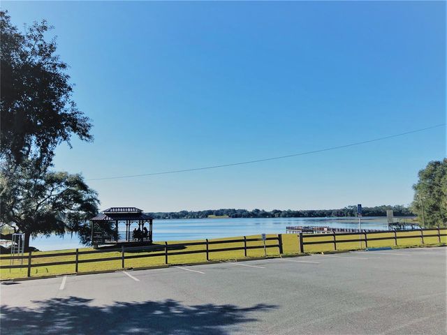 24576 NW FALCON AVENUE, Dunnellon, FL 34431