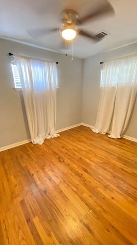 222 Caplin Street, Houston, TX 77022