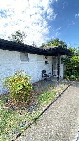 222 Caplin Street, Houston, TX 77022