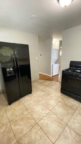 222 Caplin Street, Houston, TX 77022