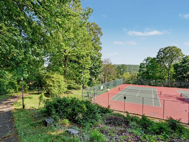 273 Carrollwood Drive, Tarrytown, NY 10591