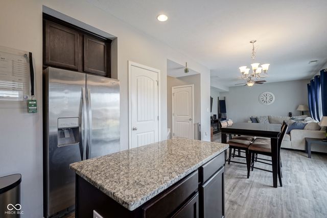 7148 N Chelmsford Drive, Mccordsville, IN 46055