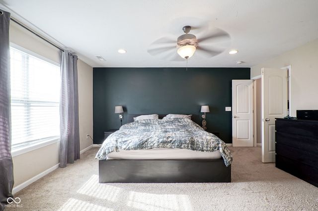 7148 N Chelmsford Drive, Mccordsville, IN 46055