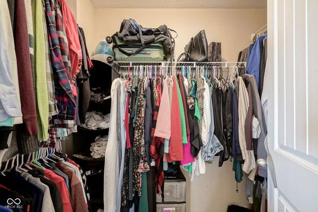 7148 N Chelmsford Drive, Mccordsville, IN 46055