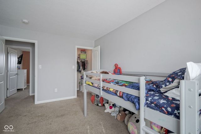 7148 N Chelmsford Drive, Mccordsville, IN 46055