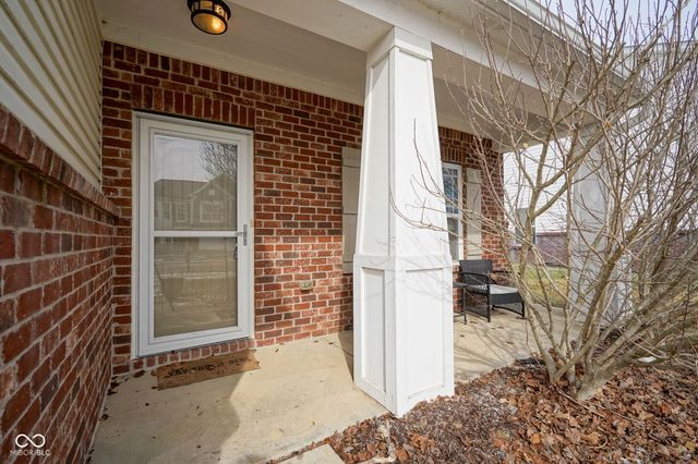 7148 N Chelmsford Drive, Mccordsville, IN 46055