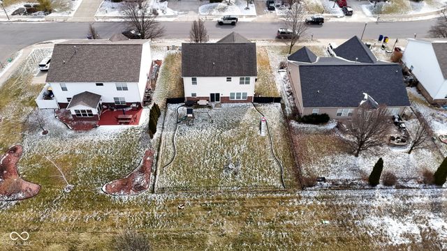 7148 N Chelmsford Drive, Mccordsville, IN 46055