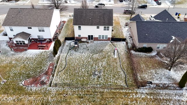 7148 N Chelmsford Drive, Mccordsville, IN 46055