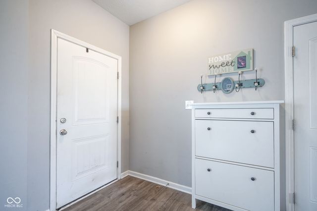 7148 N Chelmsford Drive, Mccordsville, IN 46055