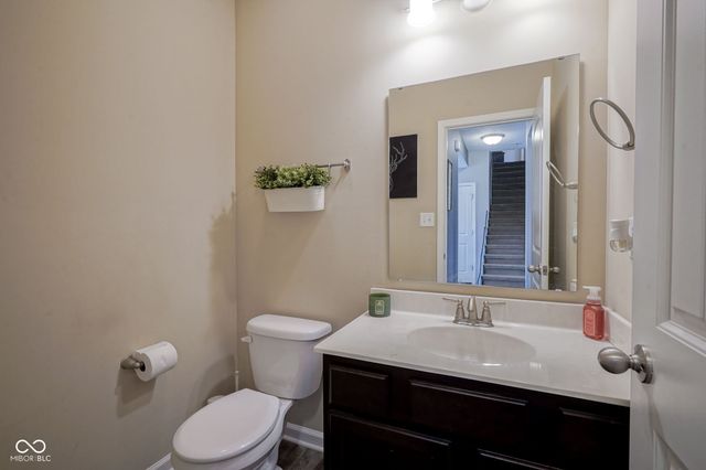 7148 N Chelmsford Drive, Mccordsville, IN 46055