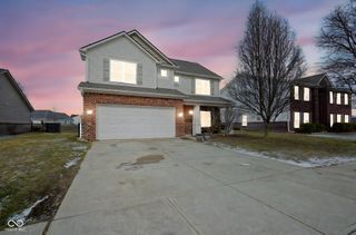 7148 N Chelmsford Drive, Mccordsville, IN 46055