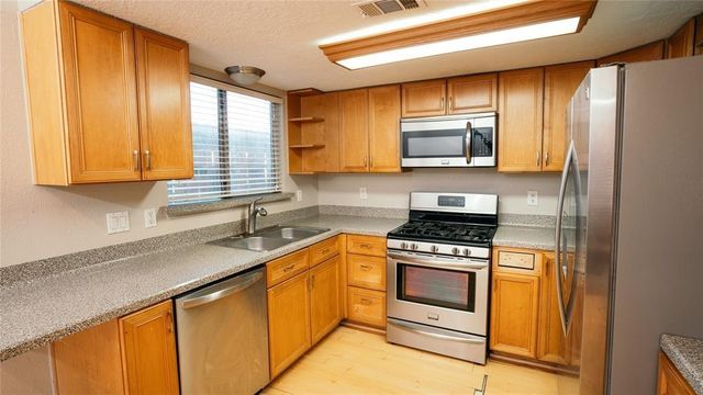 1911 Country Village Boulevard A, Humble, TX 77338