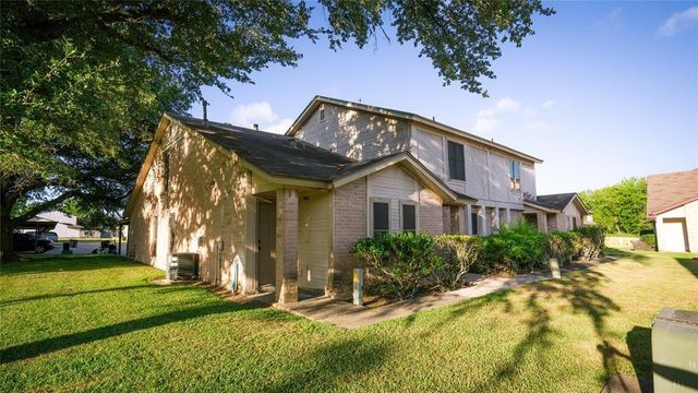 1911 Country Village Boulevard A, Humble, TX 77338