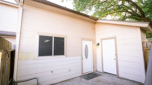 1911 Country Village Boulevard A, Humble, TX 77338