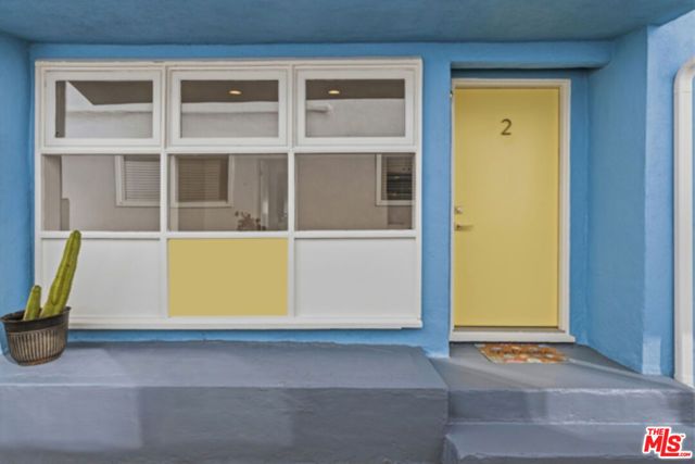 2404 Ocean Park Boulevard, Santa Monica, CA 90405