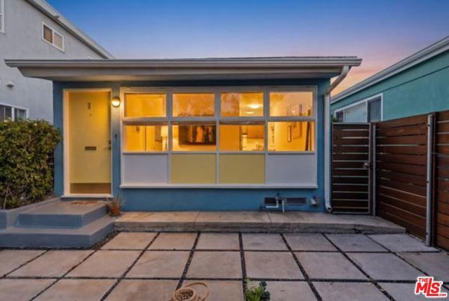 2404 Ocean Park Boulevard, Santa Monica, CA 90405