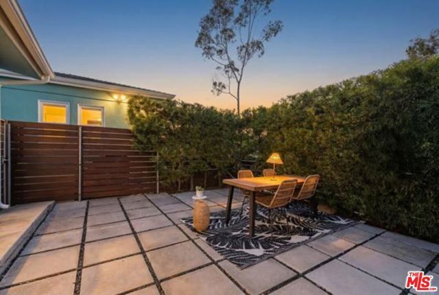 2404 Ocean Park Boulevard, Santa Monica, CA 90405