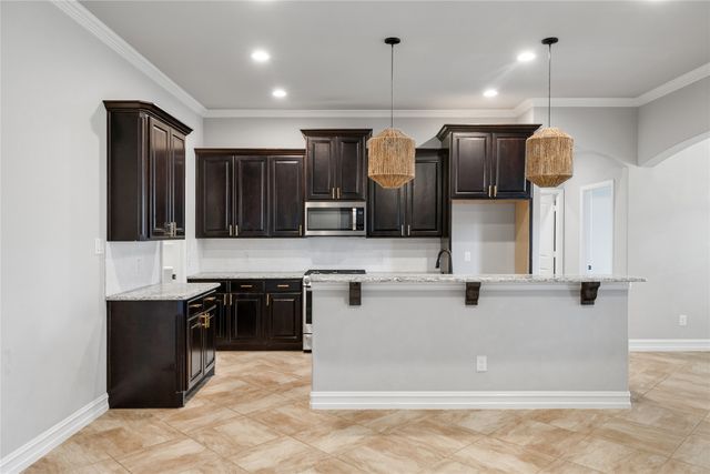 2434 Avenue A, Grand Prairie, TX 75051