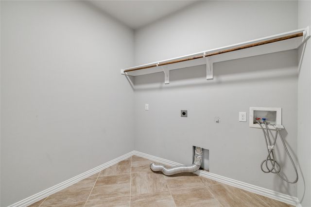 2434 Avenue A, Grand Prairie, TX 75051