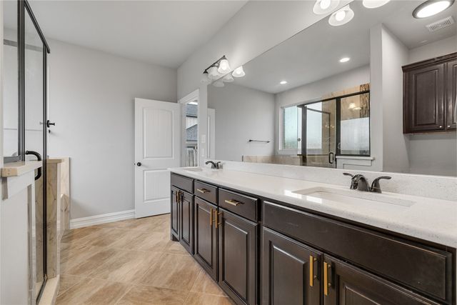 2434 Avenue A, Grand Prairie, TX 75051