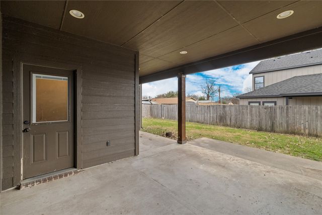 2434 Avenue A, Grand Prairie, TX 75051