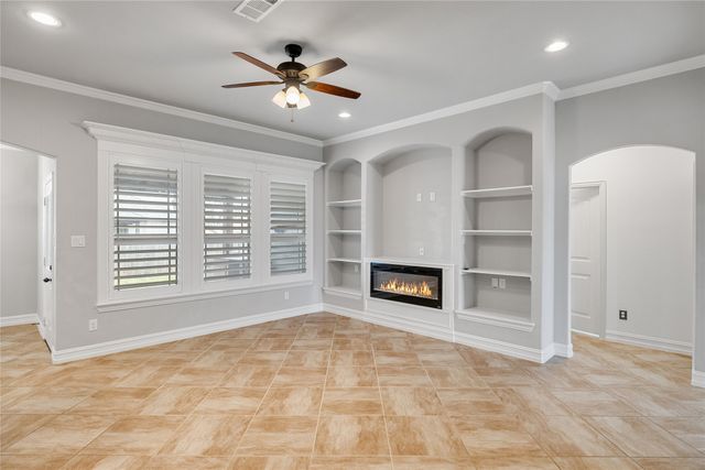 2434 Avenue A, Grand Prairie, TX 75051