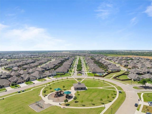 12405 Iveson Drive, Fort Worth, TX 76052