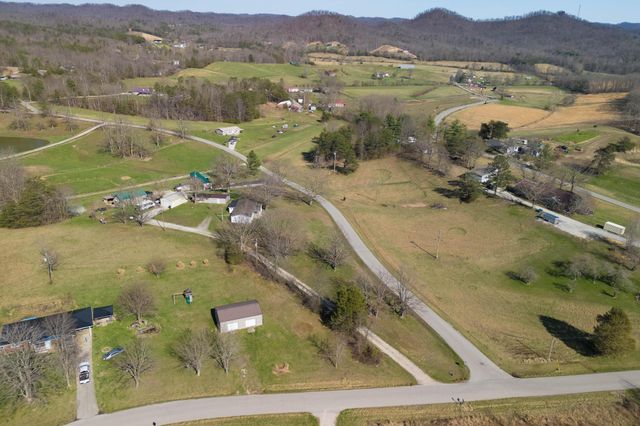 1000 New Cut Road, Jeffersonville, KY 40337