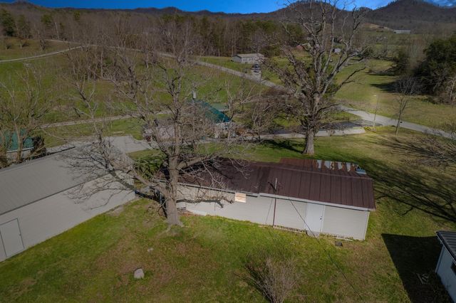 1000 New Cut Road, Jeffersonville, KY 40337