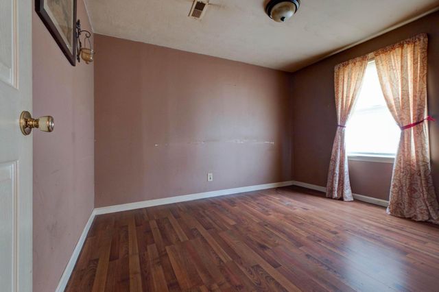 1000 New Cut Road, Jeffersonville, KY 40337