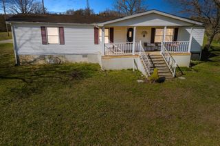 1000 New Cut Road, Jeffersonville, KY 40337