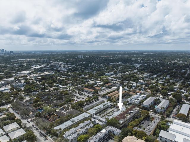 2660 NE 8th Avenue 102, Wilton Manors, FL 33334